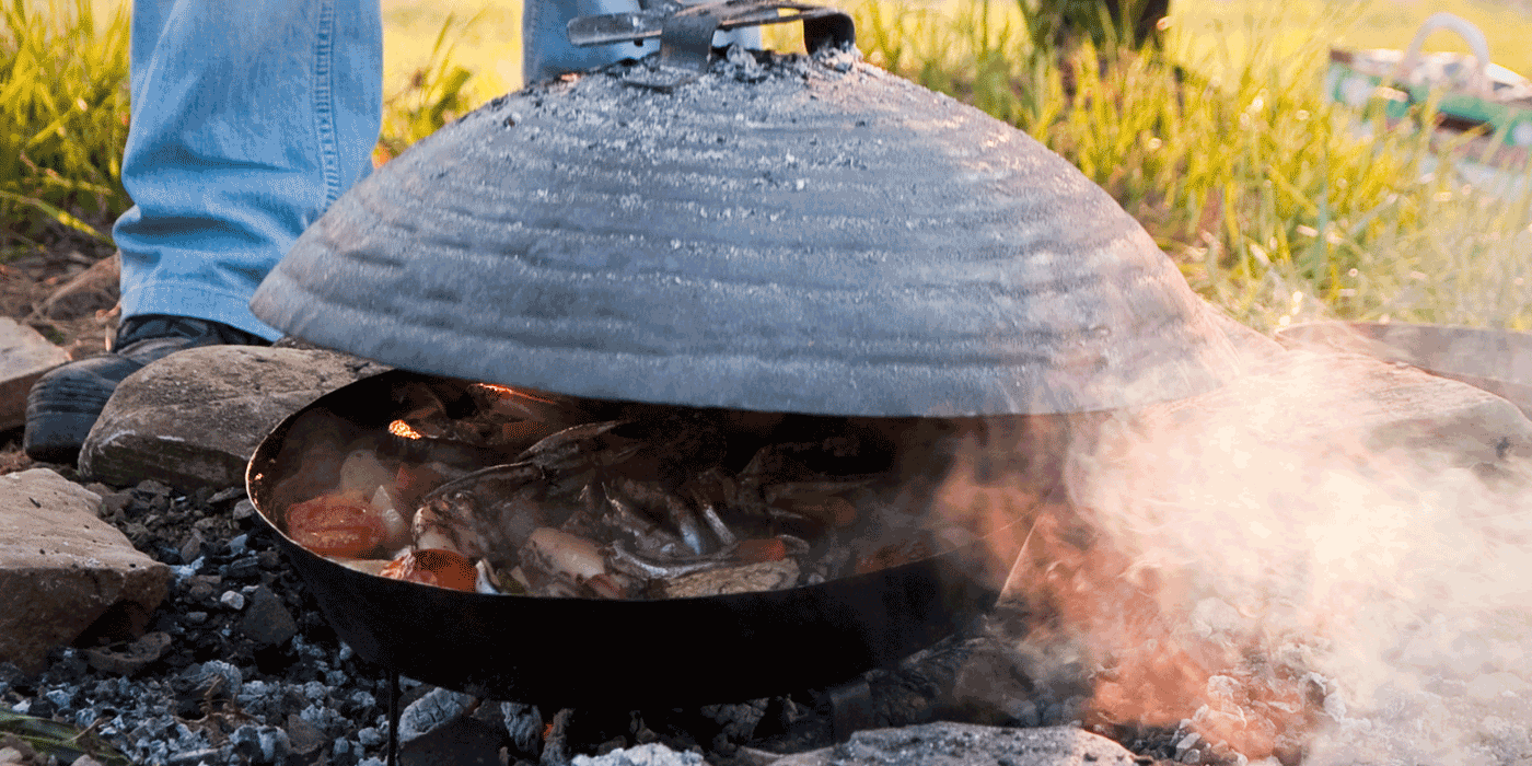 when was the dutch oven invented
