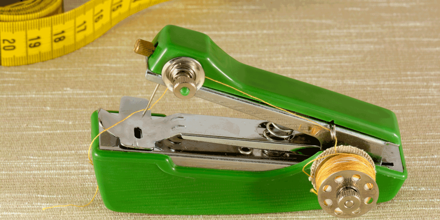 how to use a handheld sewing machine