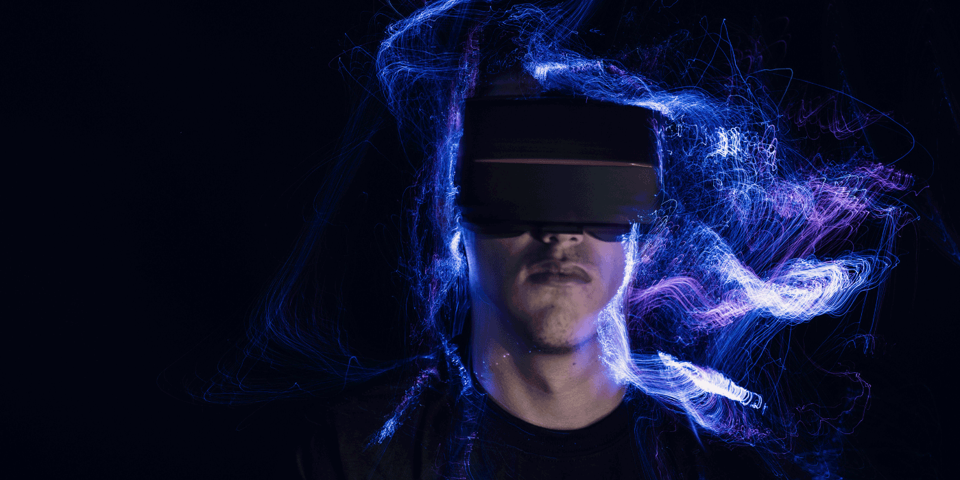 how does virtual reality work