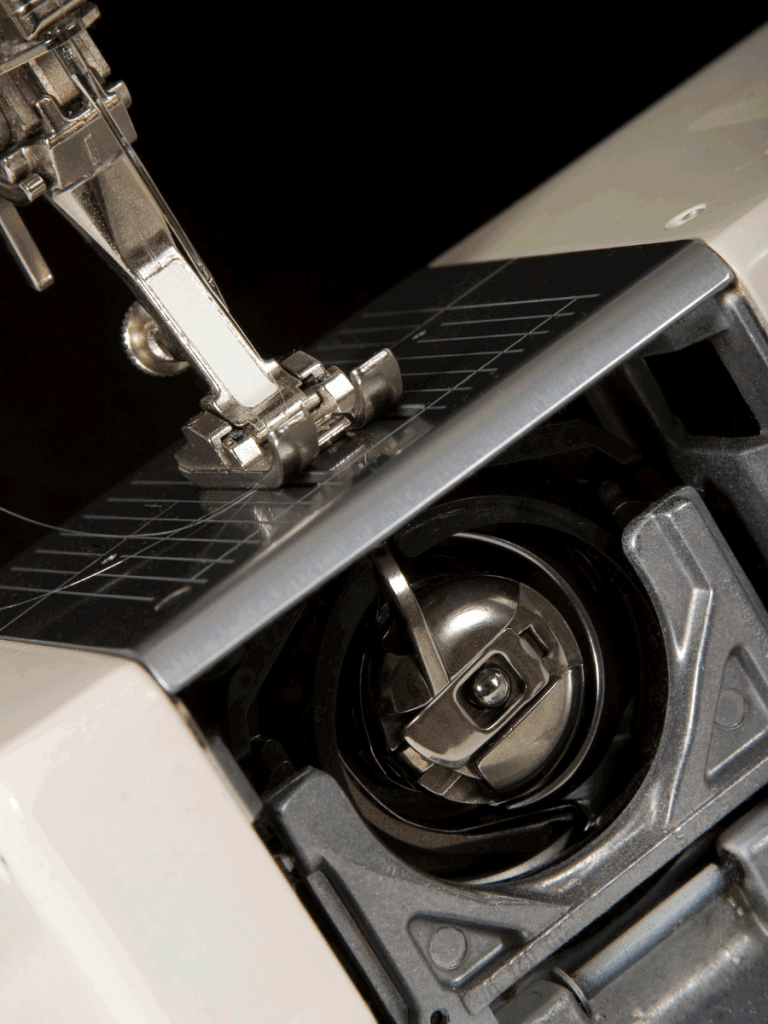 Bobbin cover and release