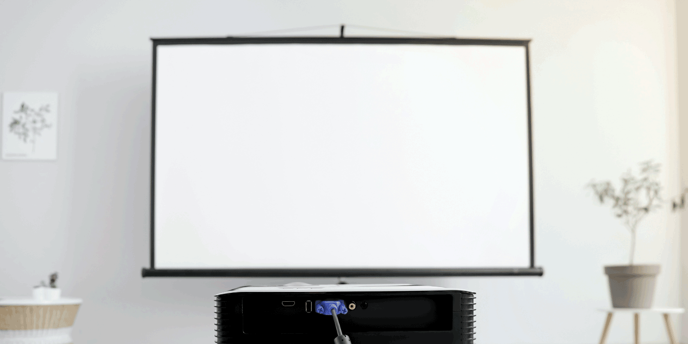 motorized screen for ultra short throw projector