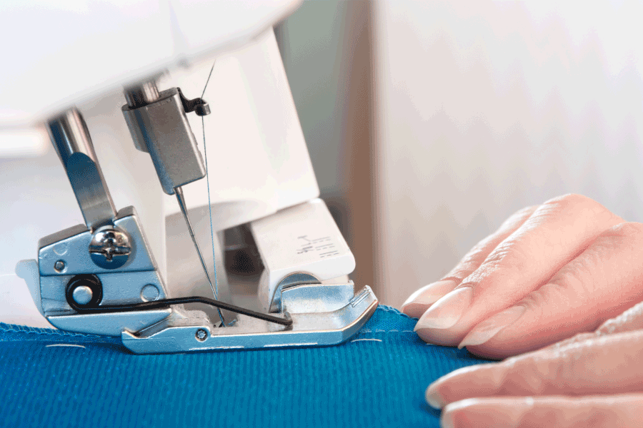 overlock machine
