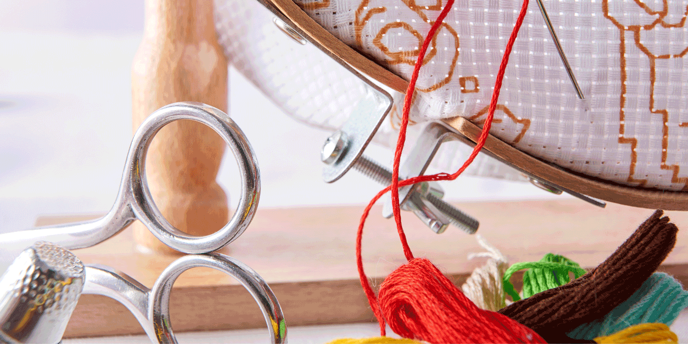 folding embroidery scissors
