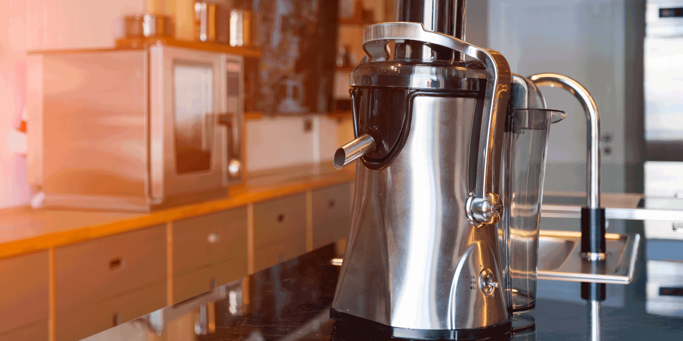 how do centrifugal juicers work