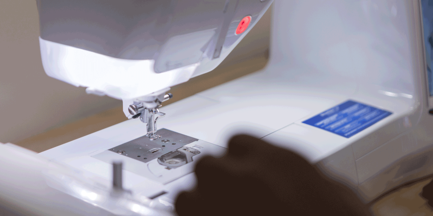 how do i connect my sewing machine to my computer