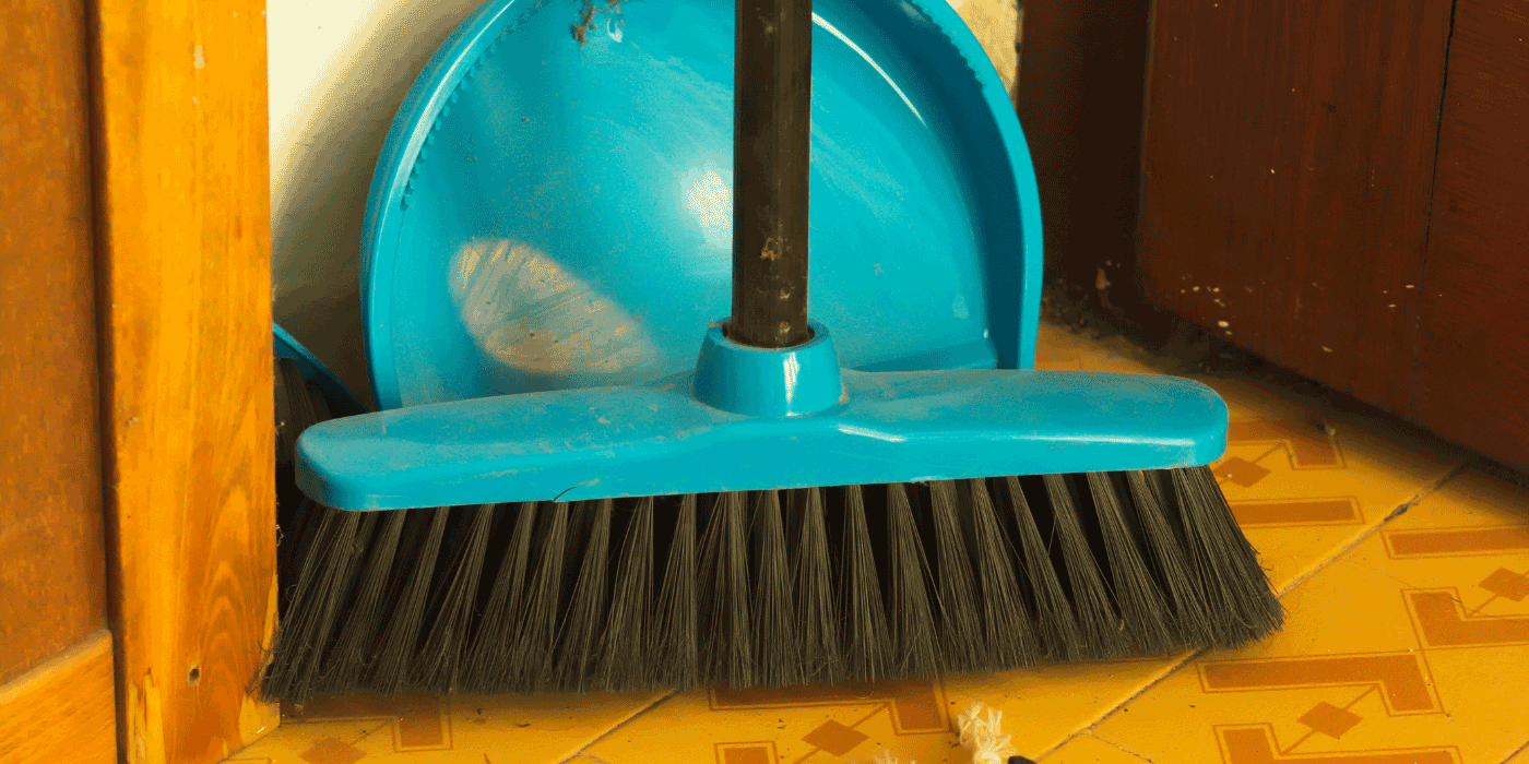 how to fix a dust pan