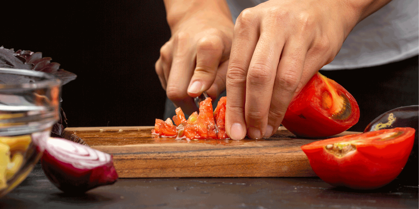 how to sharpen a knife to cut tomatoes without holding it down