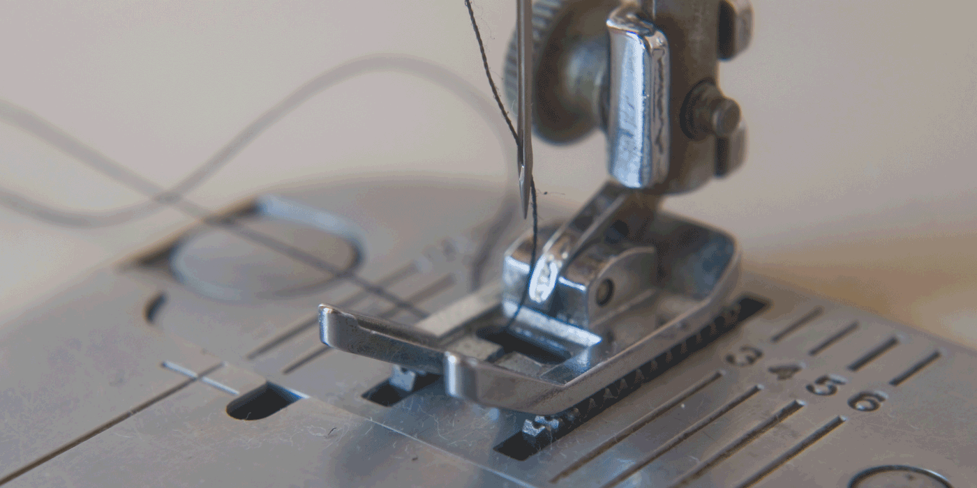 how do i fix the thread on my sewing machine