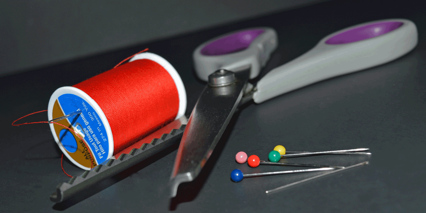 how do you cut straight with pinking shears