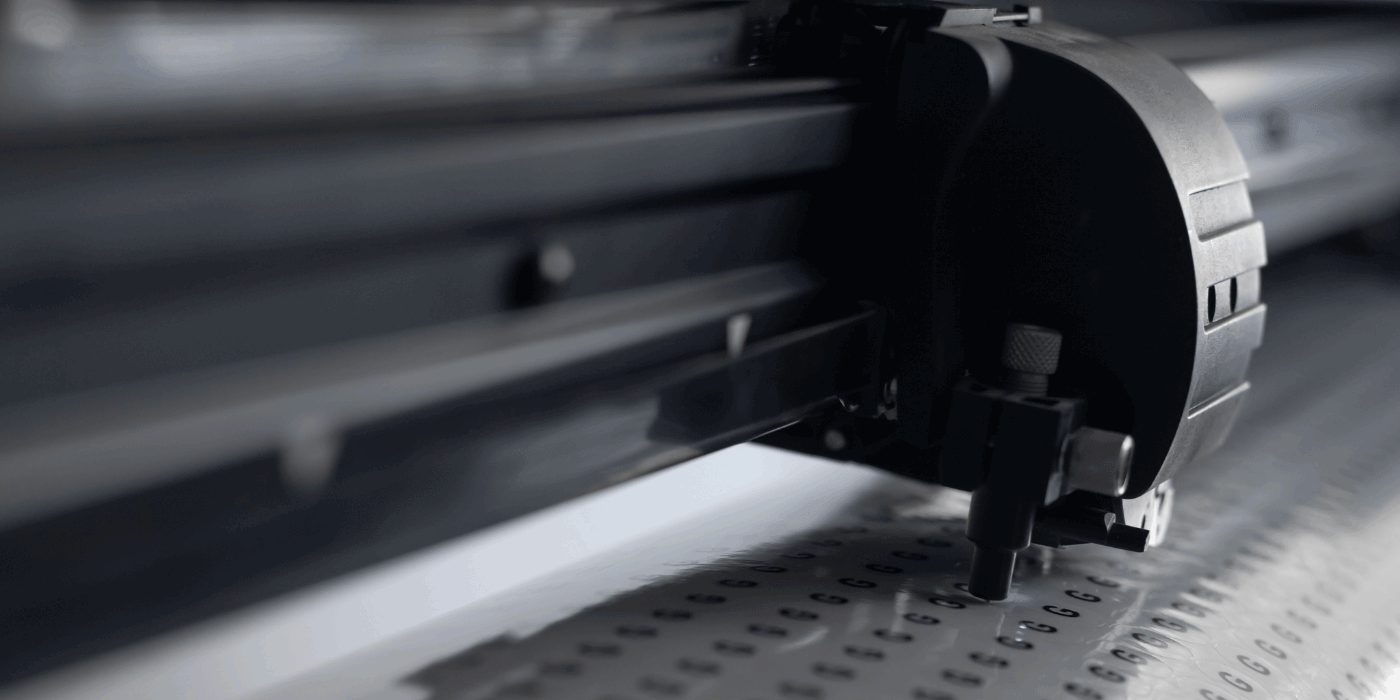 how do you make a vinyl cutter sign