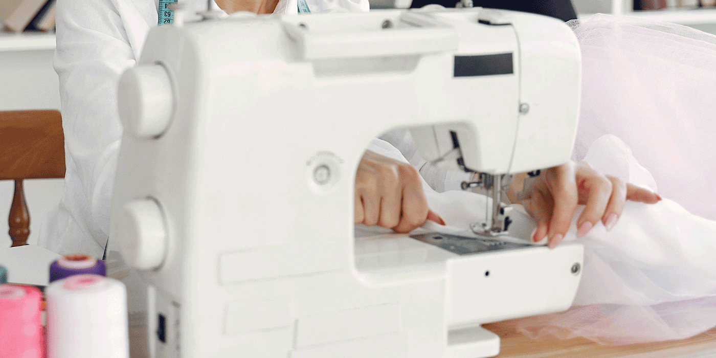 how do you reverse a bernina sewing machine