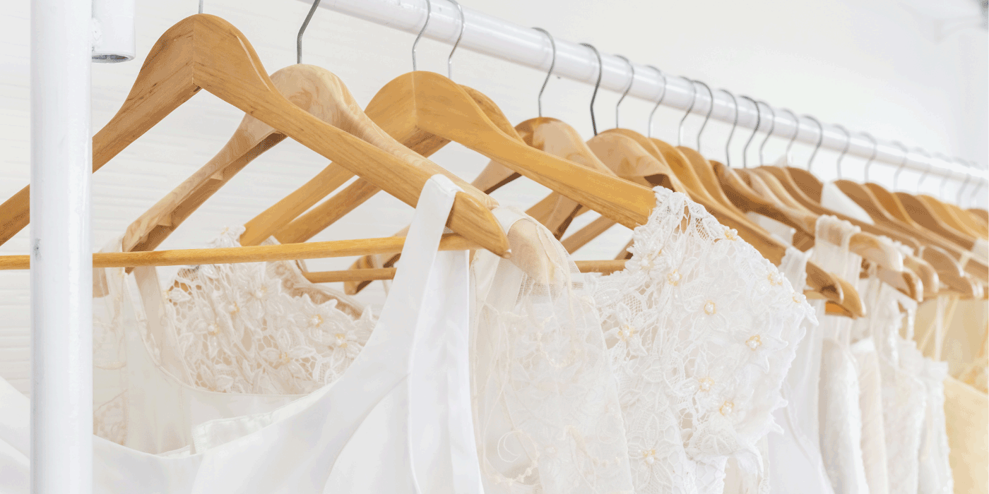 how do you use a wedding dress steamer