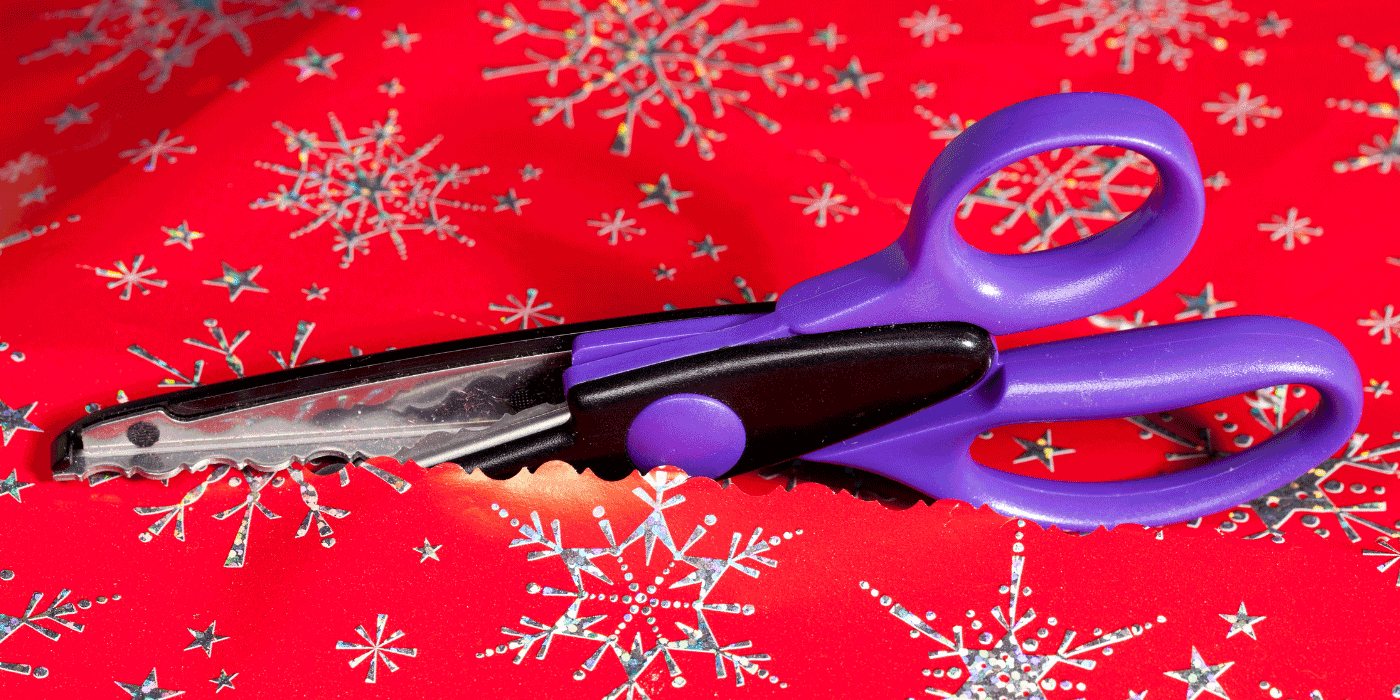 how to make a dog bandana with pinking shears