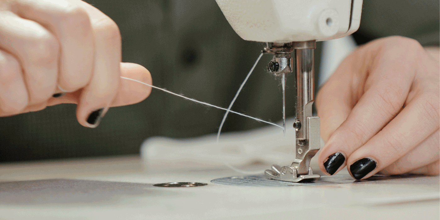 how to thread a singer sewing machine