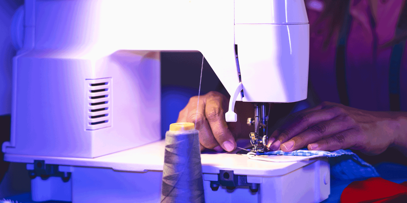 how to turn the light on a sewing machine