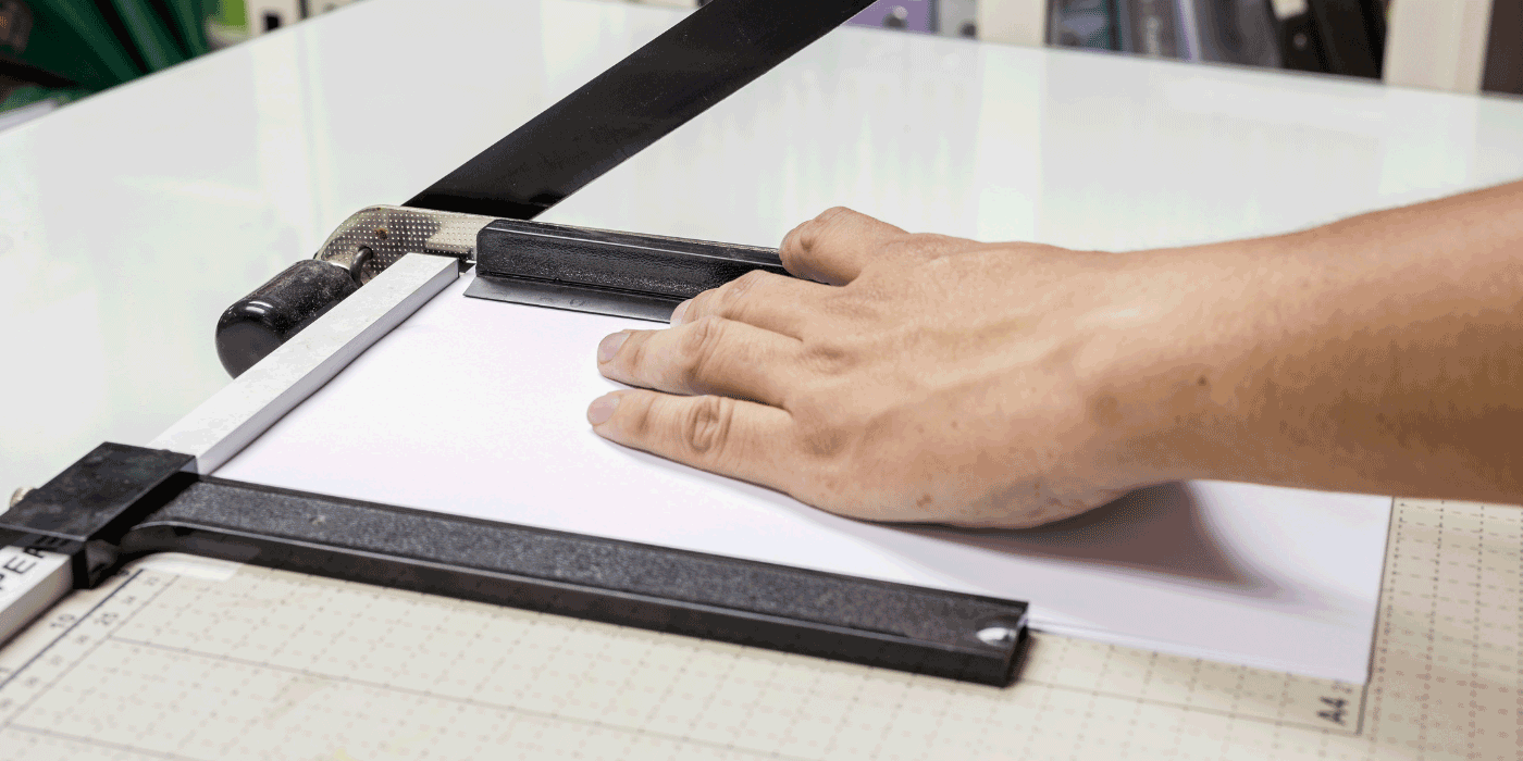 how to use a paper trimmer