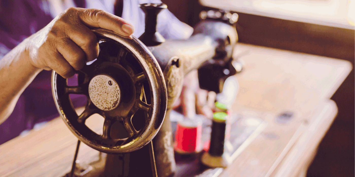 vintage singer sewing machine