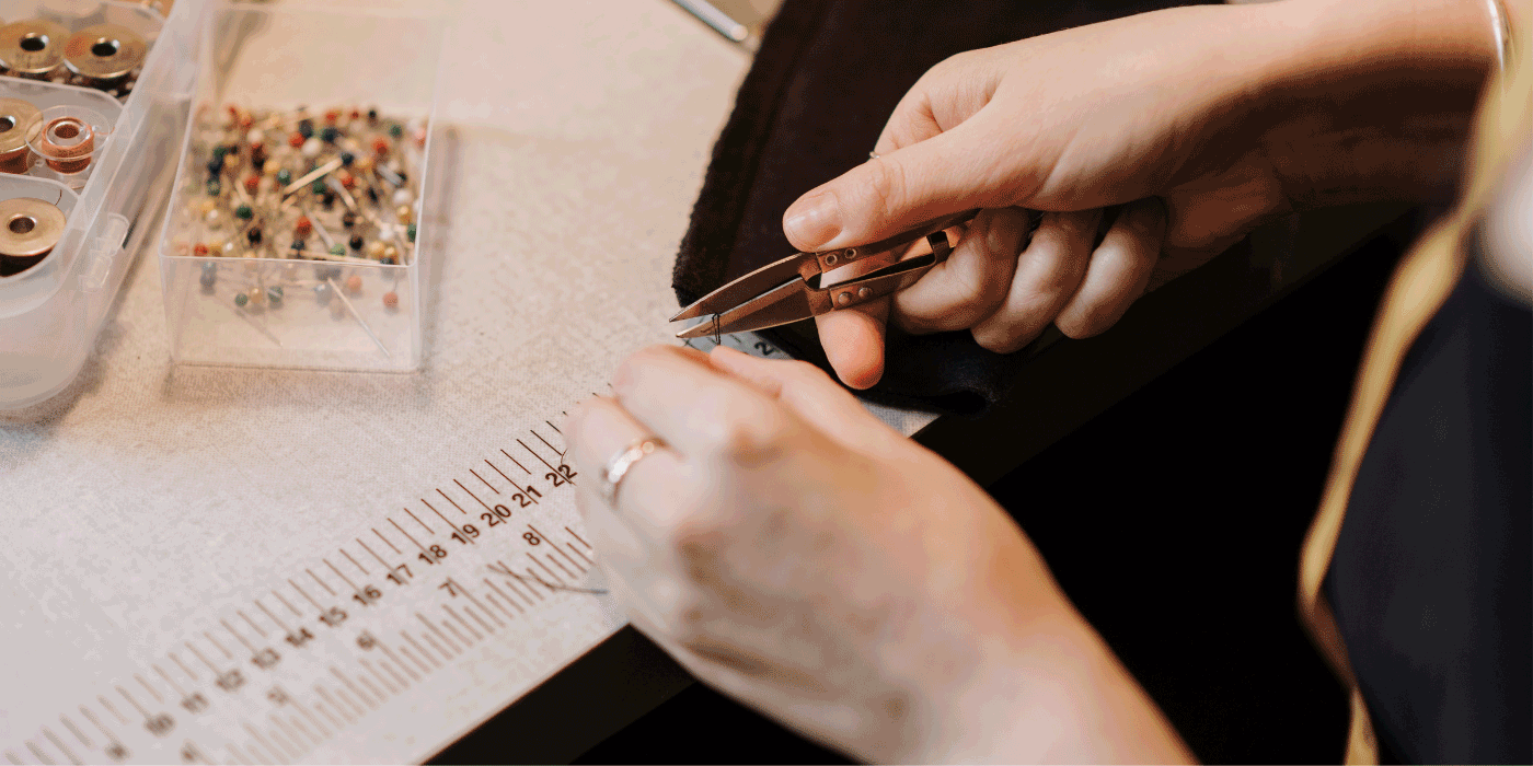how do you use thread nippers