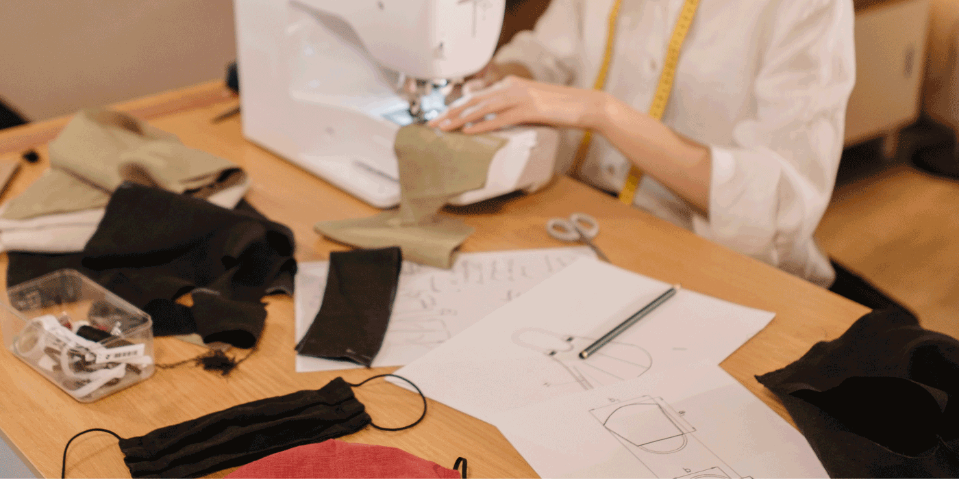 how do you organize a sewing table