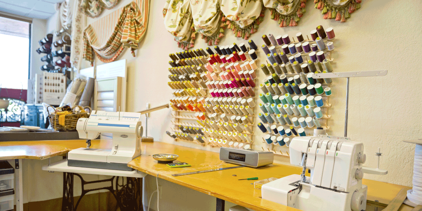 how to decorate a sewing room