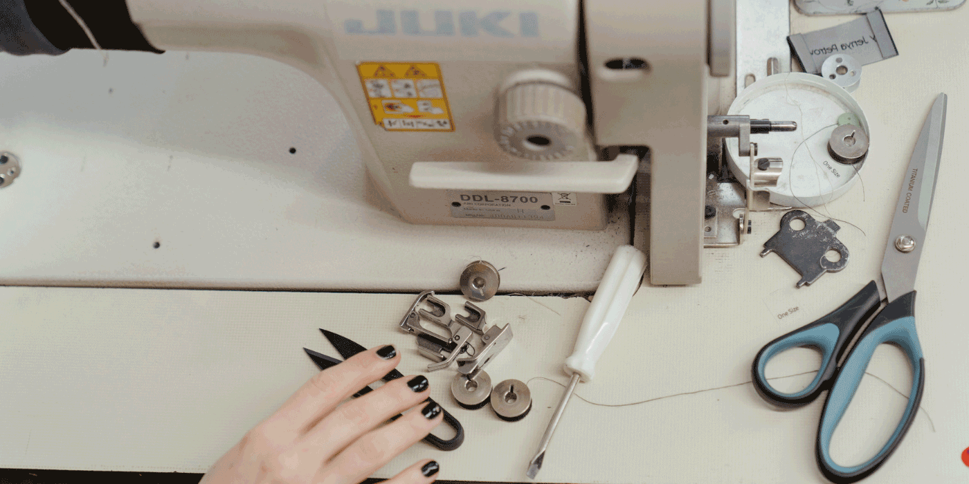 how to use singer sewing machine accessories